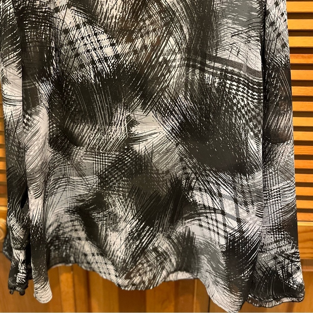 24. WOMENS CHICO’S 3/XL DETAIL TOP - Picture 7 of 8